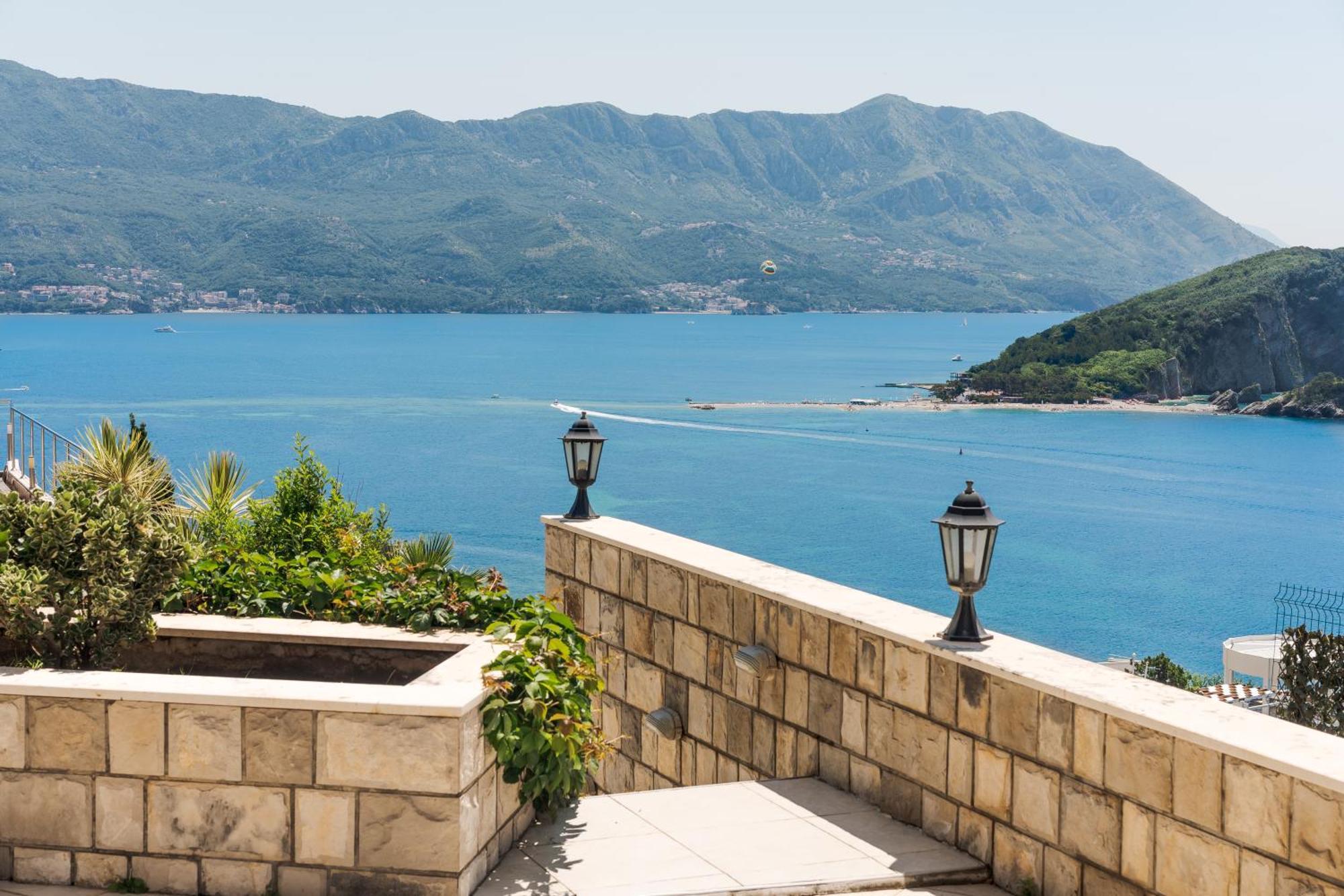 Vidikovac Marble House Appartement Budva Buitenkant foto